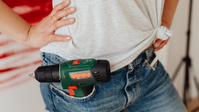 5 Essential Tools for Every DIY Enthusiast