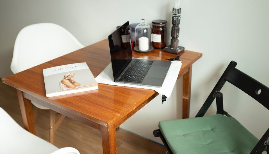 Crafting Tech-Free Zones: Designing Digital Detox Spaces at Home in 2026