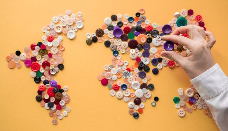 2026: Crafting a Home Retreat with Repurposed Fabrics